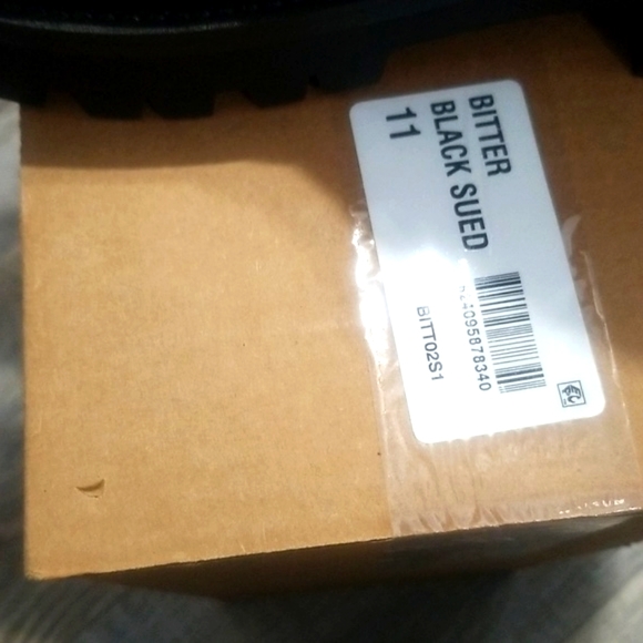 Black and red Steve Madden Bitter Suede Hiking Boots sz 11 NWT - Picture 2 of 7